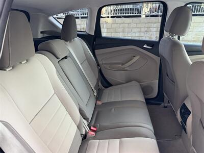 2013 Ford C-MAX Hybrid SE   - Photo 15 - Tarzana, CA 91356