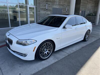 2011 BMW 5 Series 528i   - Photo 3 - Tarzana, CA 91356