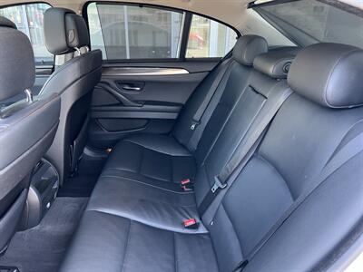 2011 BMW 5 Series 528i   - Photo 11 - Tarzana, CA 91356