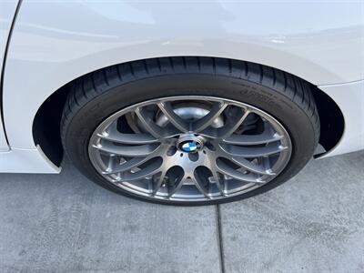 2011 BMW 5 Series 528i   - Photo 23 - Tarzana, CA 91356