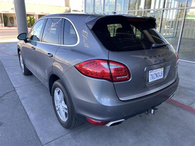 2011 Porsche Cayenne S   - Photo 5 - Tarzana, CA 91356