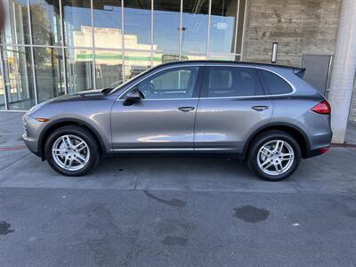 2011 Porsche Cayenne S   - Photo 3 - Tarzana, CA 91356