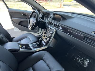 2016 Volvo XC70 T5 Premier   - Photo 15 - Tarzana, CA 91356
