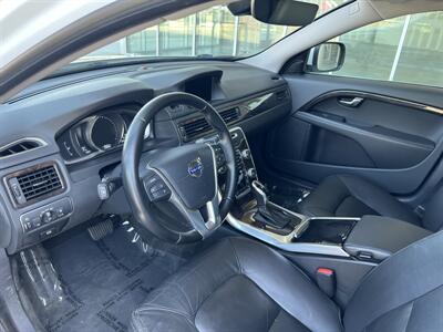2016 Volvo XC70 T5 Premier   - Photo 8 - Tarzana, CA 91356