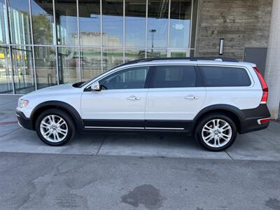2016 Volvo XC70 T5 Premier   - Photo 2 - Tarzana, CA 91356