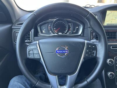 2016 Volvo XC70 T5 Premier   - Photo 18 - Tarzana, CA 91356