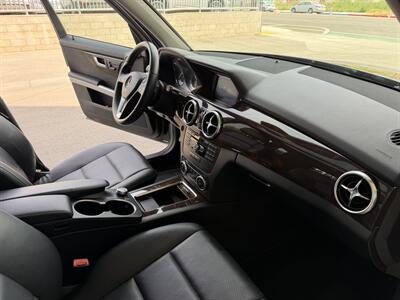 2014 Mercedes-Benz GLK GLK 350   - Photo 17 - Tarzana, CA 91356