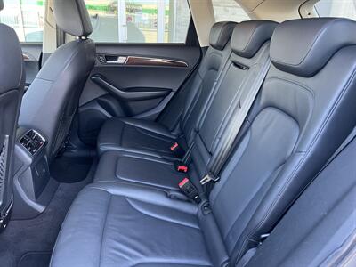 2010 Audi Q5 3.2 quattro Premium Plus   - Photo 12 - Tarzana, CA 91356