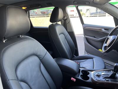2010 Audi Q5 3.2 quattro Premium Plus   - Photo 16 - Tarzana, CA 91356