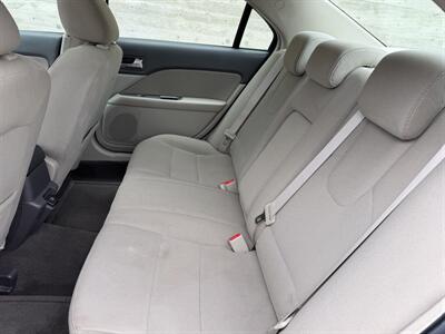 2010 Ford Fusion Hybrid   - Photo 13 - Tarzana, CA 91356