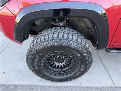 2022 Toyota Tacoma SR5 V6   - Photo 9 - Tarzana, CA 91356