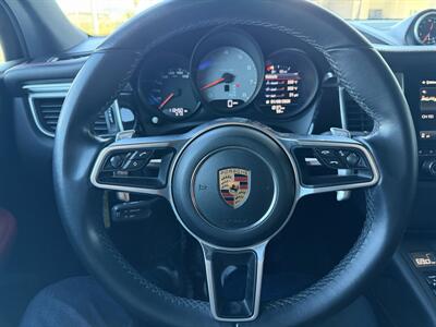 2017 Porsche Macan S   - Photo 21 - Tarzana, CA 91356