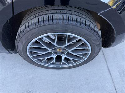 2017 Porsche Macan S   - Photo 10 - Tarzana, CA 91356