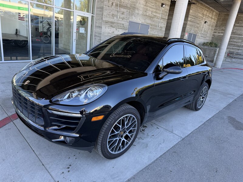 2017 Porsche Macan S's photo