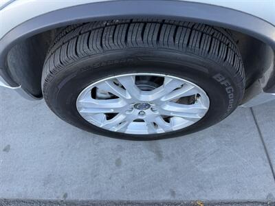 2013 Volvo XC90 3.2 Platinum - Photo 9 - Tarzana, CA 91356