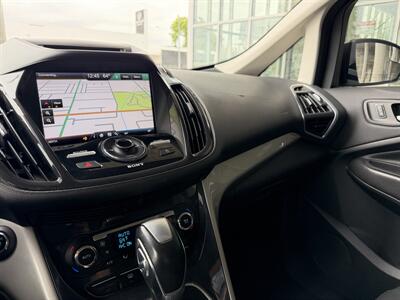 2013 Ford C-MAX Hybrid SEL   - Photo 23 - Tarzana, CA 91356