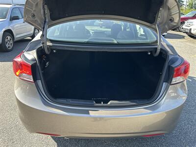 2013 Hyundai ELANTRA Limited   - Photo 9 - Framingham, MA 01702