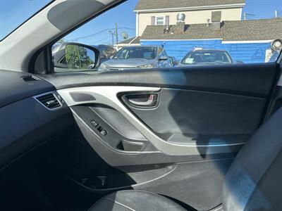 2013 Hyundai ELANTRA Limited   - Photo 13 - Framingham, MA 01702