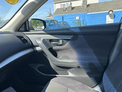 2013 Nissan Altima 2.5 SV - Photo 13 - Framingham, MA 01702