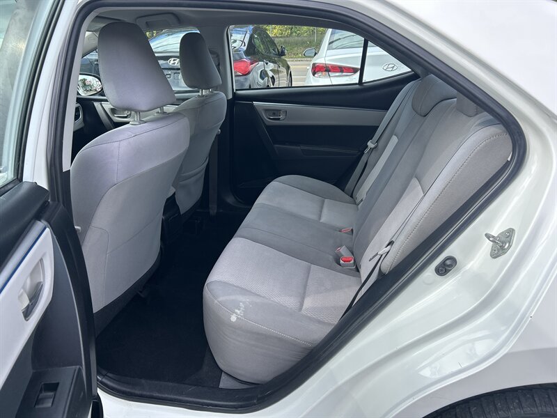 2014 Toyota Corolla LE photo 10