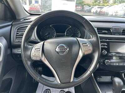 2015 Nissan Altima 2.5 SV - Photo 13 - Framingham, MA 01702