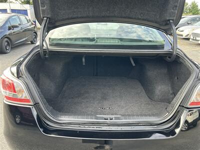 2015 Nissan Altima 2.5 SV - Photo 8 - Framingham, MA 01702