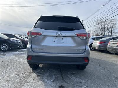 2016 Toyota Highlander XLE - Photo 5 - Framingham, MA 01702