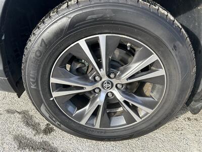 2016 Toyota Highlander XLE - Photo 7 - Framingham, MA 01702
