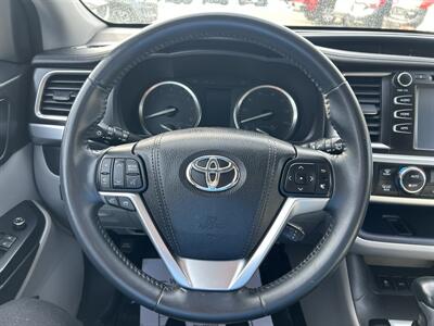 2016 Toyota Highlander XLE - Photo 14 - Framingham, MA 01702