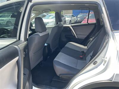 2015 Toyota RAV4 LE   - Photo 10 - Framingham, MA 01702