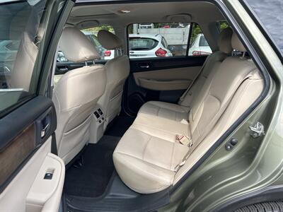 2015 Subaru Outback 2.5i Limited   - Photo 9 - Framingham, MA 01702