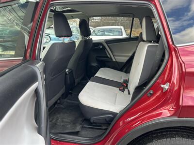 2018 Toyota RAV4 XLE - Photo 11 - Framingham, MA 01702