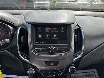 2019 Chevrolet Cruze LS   - Photo 15 - Acton, MA 01720