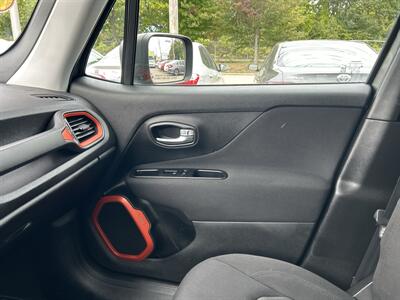 2019 Jeep Renegade Upland   - Photo 12 - Framingham, MA 01702