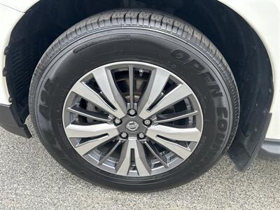 2018 Nissan Pathfinder SV   - Photo 7 - Framingham, MA 01702
