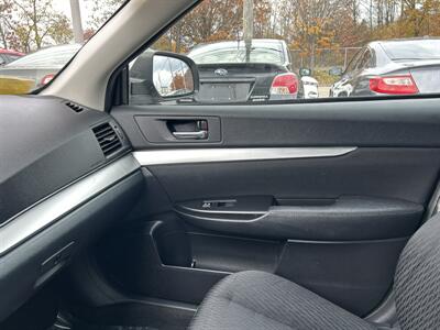 2011 Subaru Legacy 2.5i Premium   - Photo 11 - Framingham, MA 01702