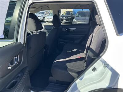 2016 Nissan Rogue SV   - Photo 10 - Framingham, MA 01702