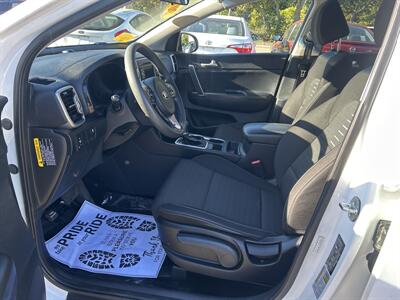 2018 Kia Sportage LX   - Photo 9 - Framingham, MA 01702