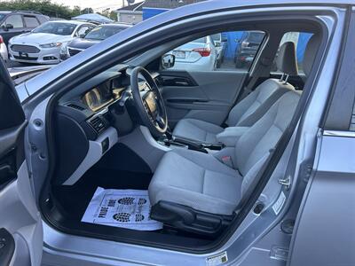2017 Honda Accord LX   - Photo 9 - Framingham, MA 01702