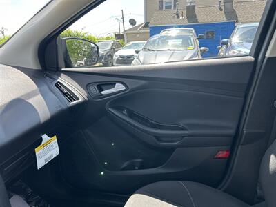 2018 Ford Focus SE   - Photo 13 - Framingham, MA 01702