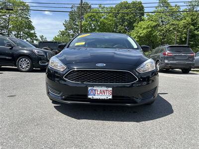 2018 Ford Focus SE   - Photo 2 - Framingham, MA 01702