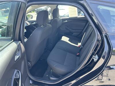 2018 Ford Focus SE   - Photo 11 - Framingham, MA 01702