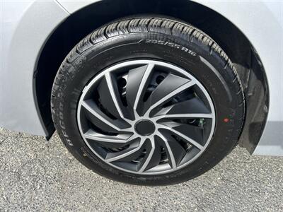 2019 Toyota Corolla LE - Photo 7 - Framingham, MA 01702