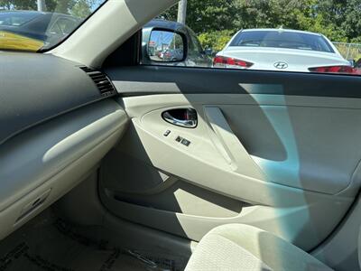 2010 Toyota Camry LE   - Photo 12 - Framingham, MA 01702