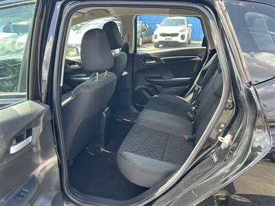 2017 Honda Fit LX   - Photo 10 - Framingham, MA 01702