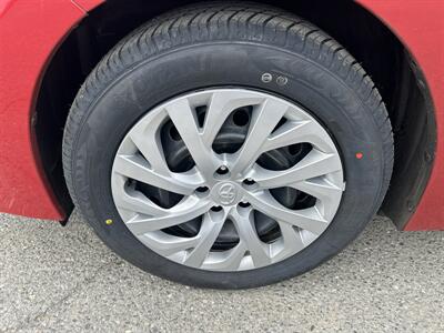 2018 Toyota Corolla LE   - Photo 7 - Framingham, MA 01702