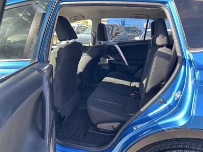 2018 Toyota RAV4 LE - Photo 8 - Framingham, MA 01702