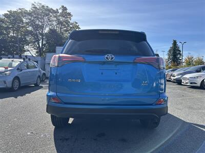 2018 Toyota RAV4 LE - Photo 5 - Framingham, MA 01702