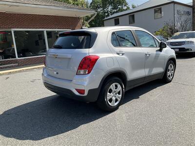 2018 Chevrolet Trax LS   - Photo 5 - Acton, MA 01720