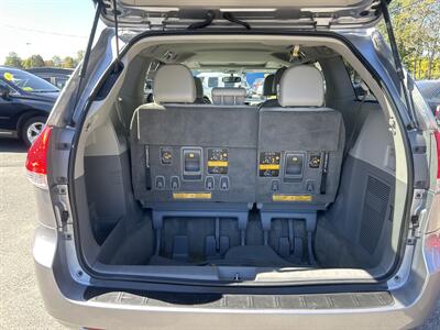 2013 Toyota Sienna Limited 7-Passenger   - Photo 8 - Framingham, MA 01702